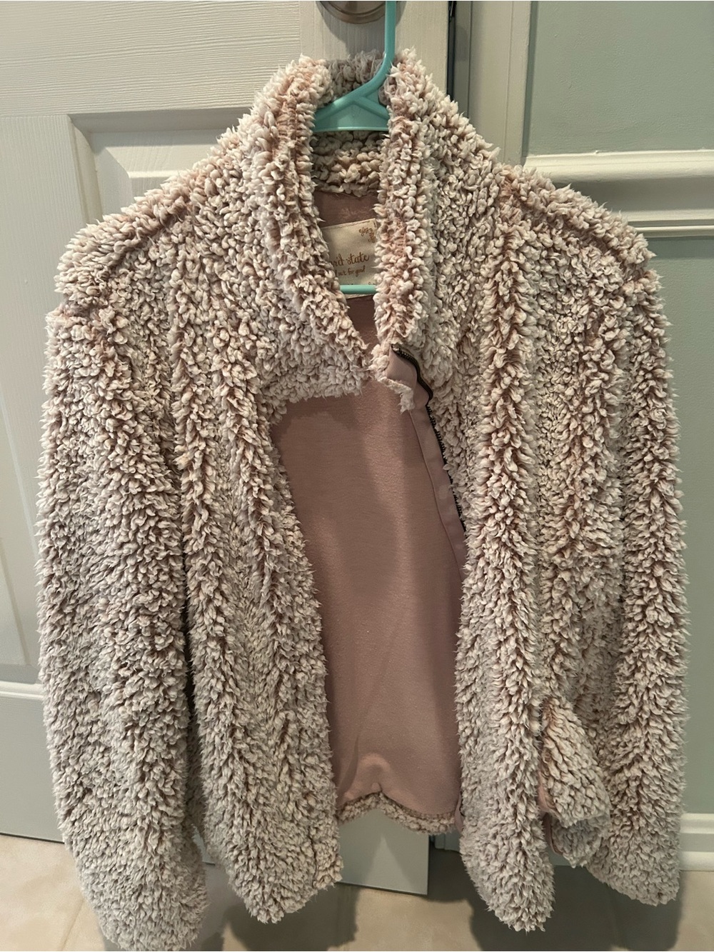 Altar’d State Cozy Women's Sherpa Jacket - Light Blush - M